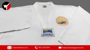 Võ Phục Taekwondo Cổ Trắng – Hướng Dẫn Chọn & Mua