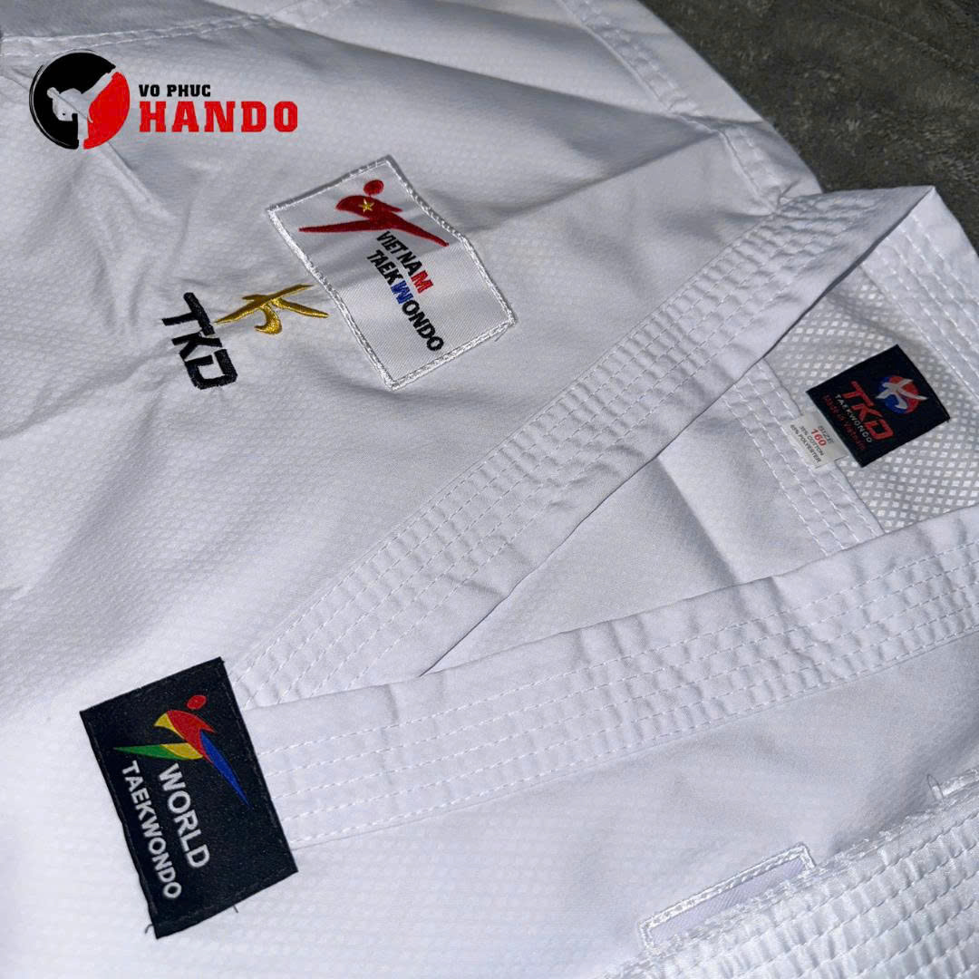 Võ phục tkd trắng