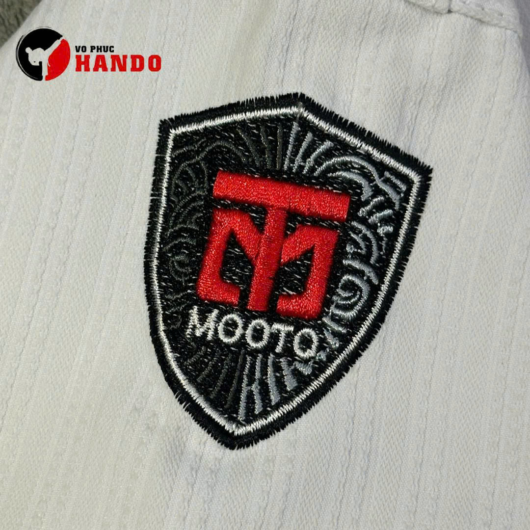 Võ phục trắng 4