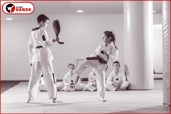 Poomsae Taekwondo là gì? Ý nghĩa và cách luyện quyền